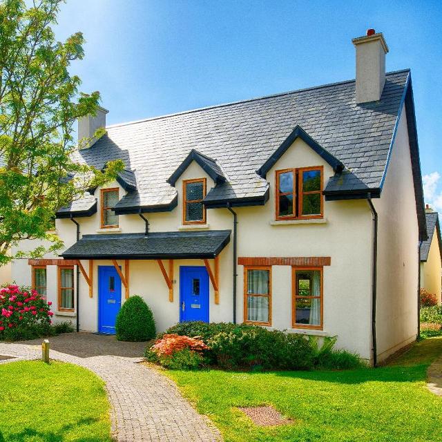 Luxury Self Catering Cork Holiday Homes in Cork Fota Island Lodges