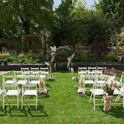 Outside wedding aisle